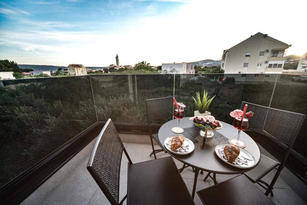 Cube Residence Kastela Luaran gambar