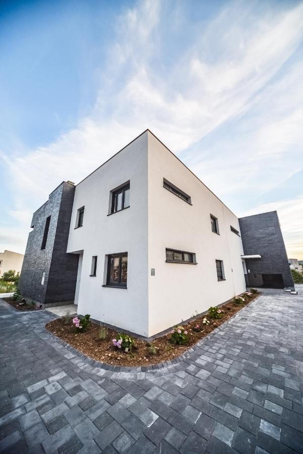 Cube Residence Kastela Luaran gambar