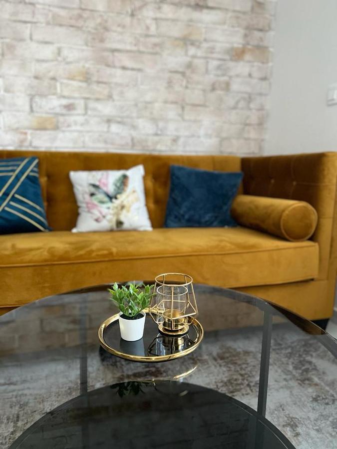 Cube Residence Kastela Luaran gambar