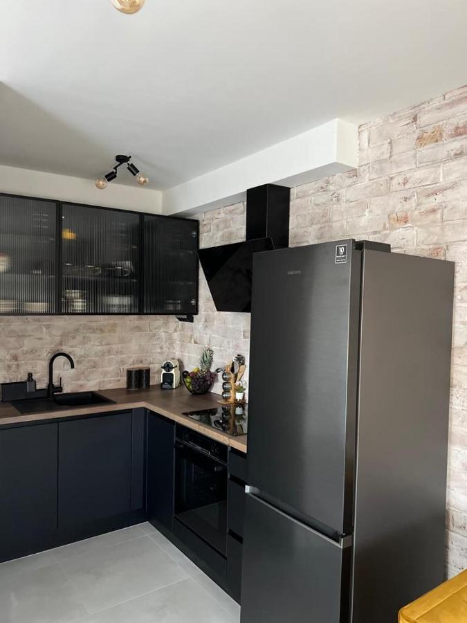 Cube Residence Kastela Luaran gambar
