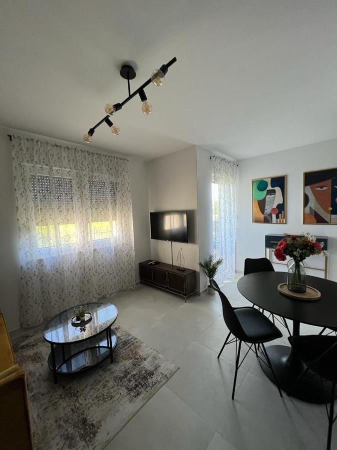 Cube Residence Kastela Luaran gambar